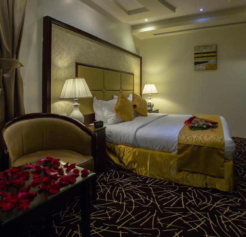 Rest Night Serviced Apartments- Alhamra Riyadh Bagian luar foto A bedroom at the hotel