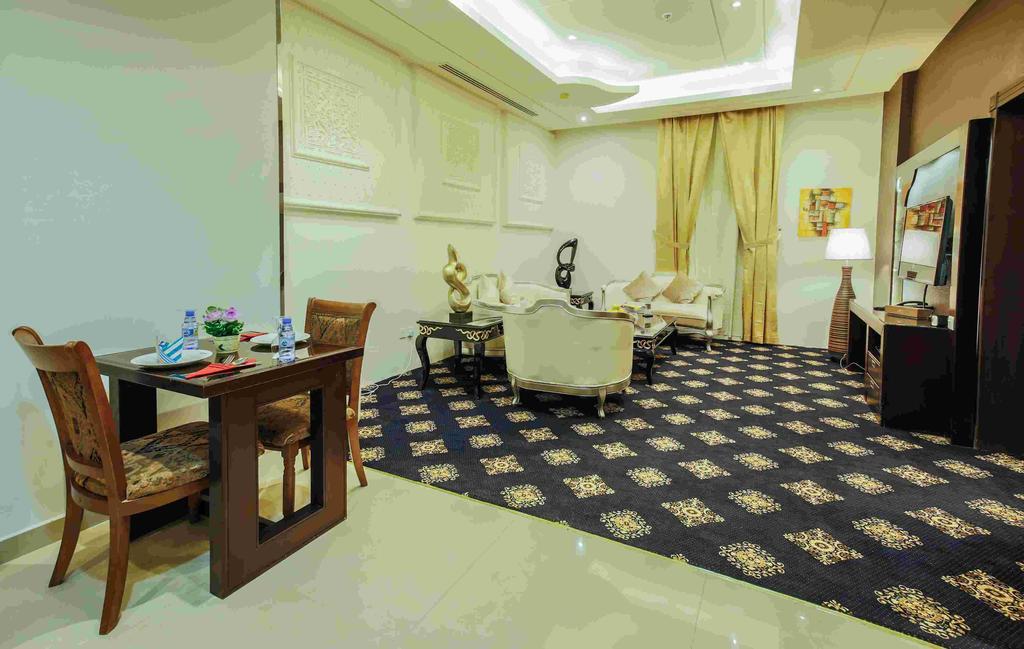 Rest Night Serviced Apartments- Alhamra Riyadh Bagian luar foto Suite