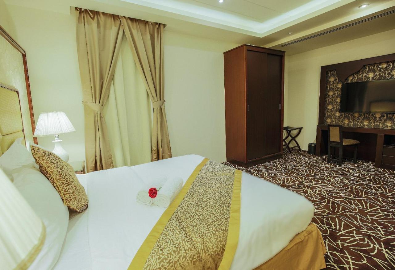 Rest Night Serviced Apartments- Alhamra Riyadh Bagian luar foto A bedroom at the hotel