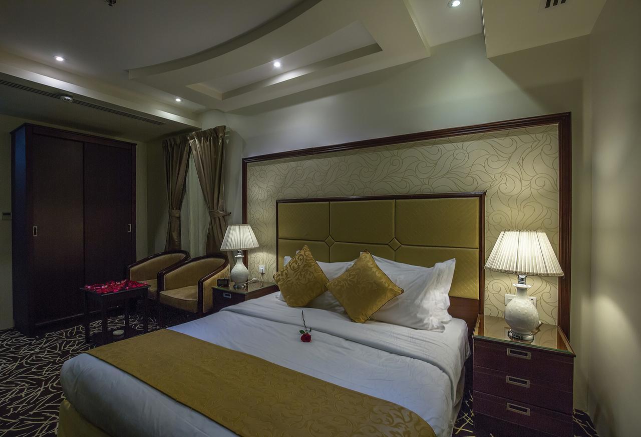 Rest Night Serviced Apartments- Alhamra Riyadh Bagian luar foto A bedroom at the hotel