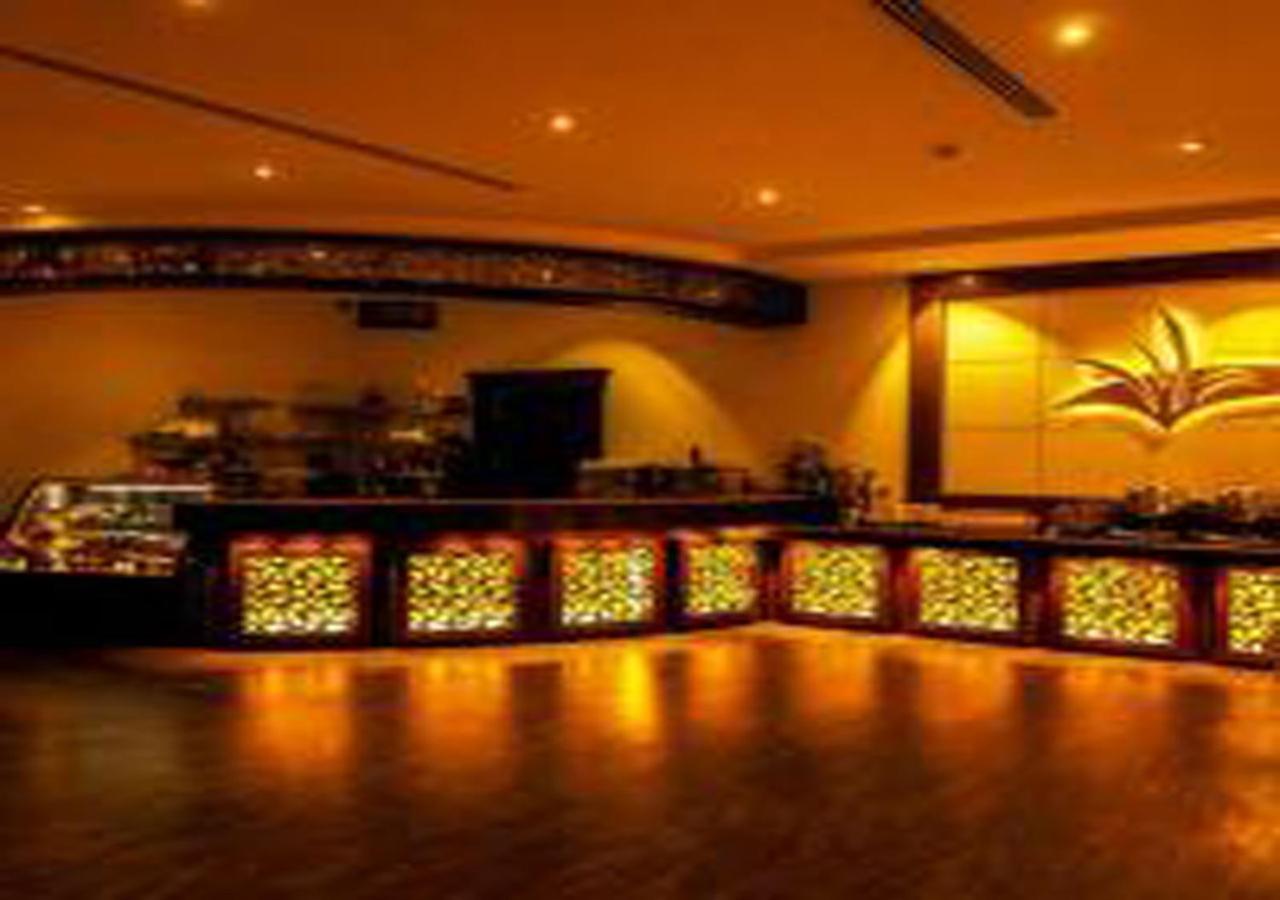 Rest Night Serviced Apartments- Alhamra Riyadh Bagian luar foto The bar at the hotel